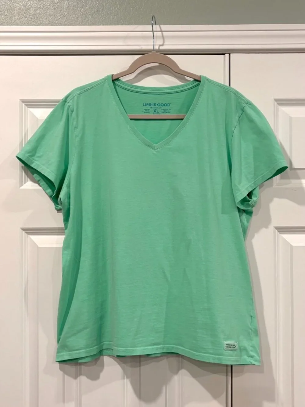 LIG Women's Crusher-Lite T-Shirt | Solid Green, V-Neck, Short Sleeve | XL - Picture 1 of 6